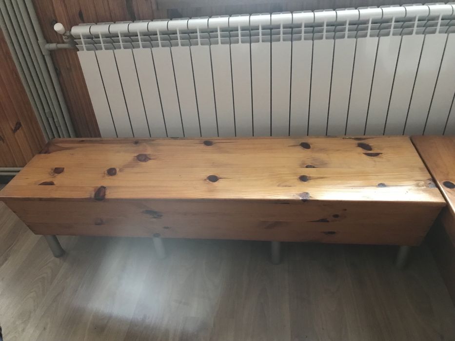 Дървени пейки от масив за механа.