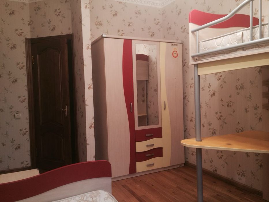 Продаю свою 5 ком квартиру. Метро Айбек ул. Афросиаб дом 12/1