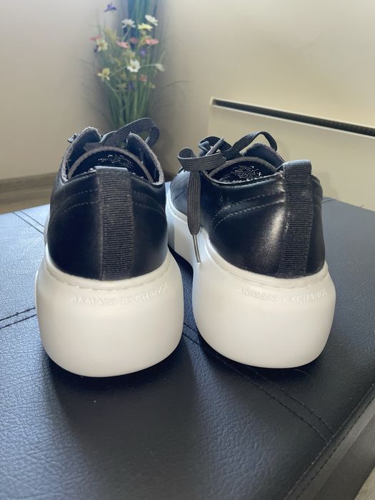 Обувки Armani Exchange (37 номер)