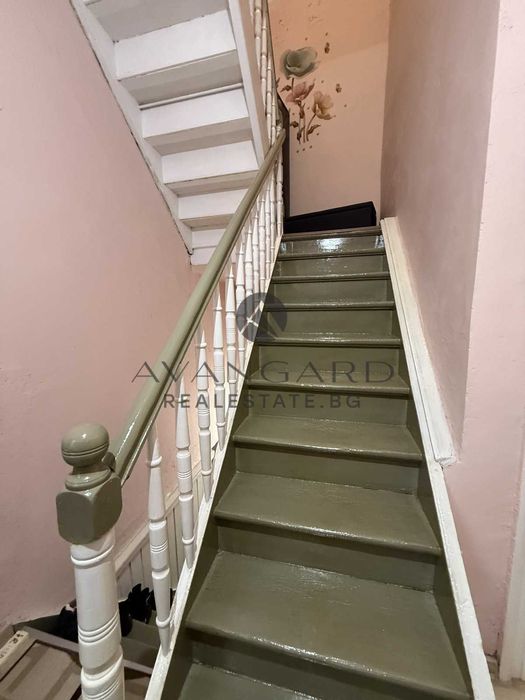 оф.25161 Обзаведен етаж от къща в Капана
