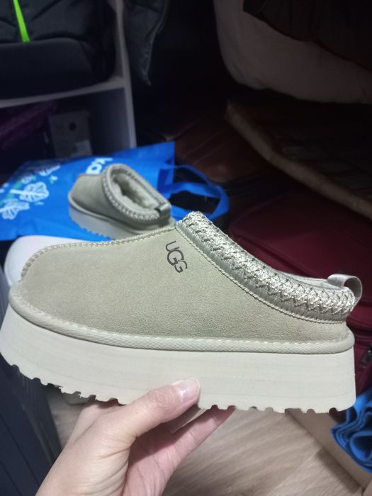 Продам угги и обувь