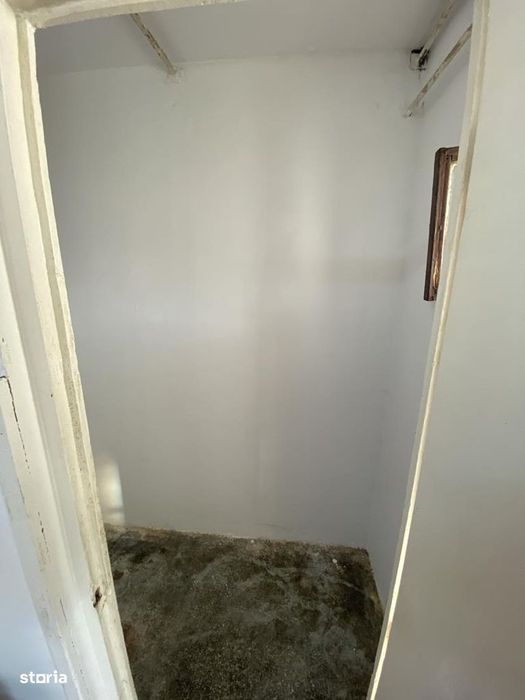 Apartament 3 camere de vanzare , Independetei M17 , et.4 , 72.900 euro