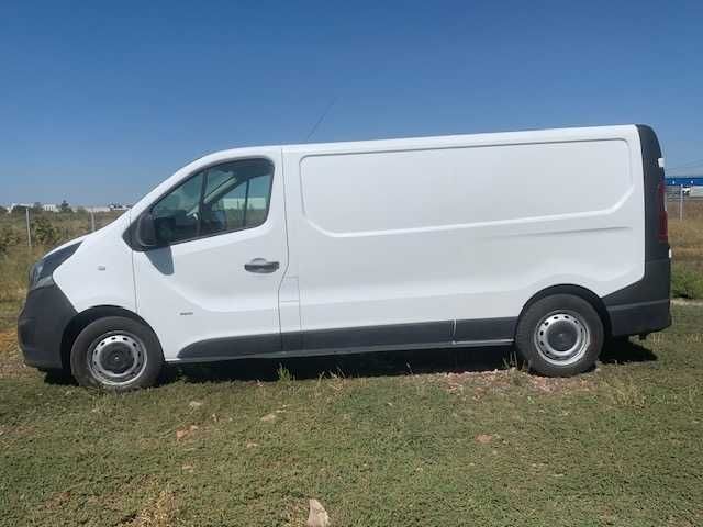 Opel Vivaro -Model Lung-2015