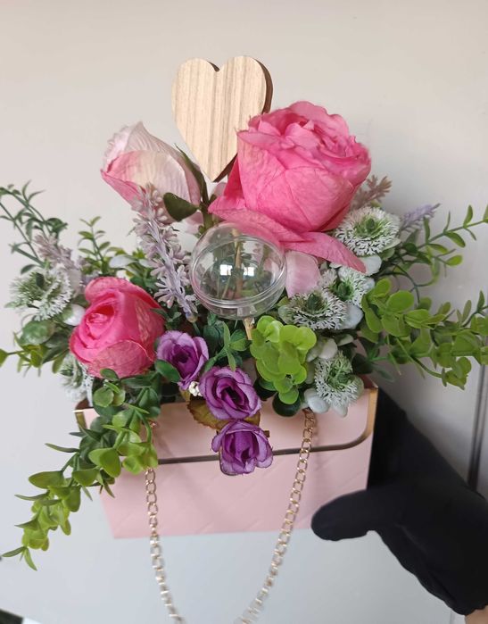 Кутия с вечни цветя