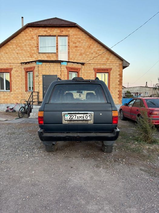 Toyota Hilux Surf сатылады