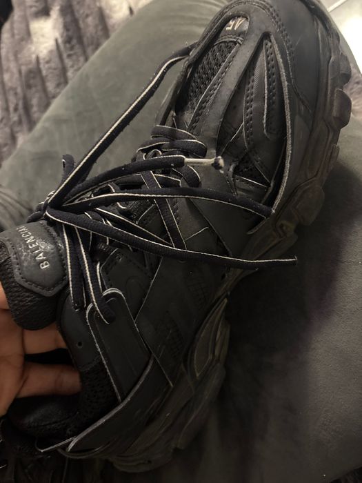 Balenciaga track