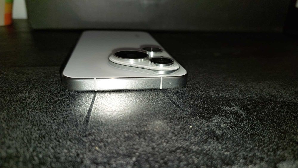 Huawei pura 70 256 GB RAM 12 GB като нов