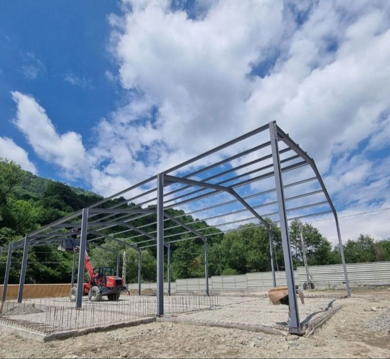 Vând hala metalica 9x15 din profile cu teava pe acoperis la promoție