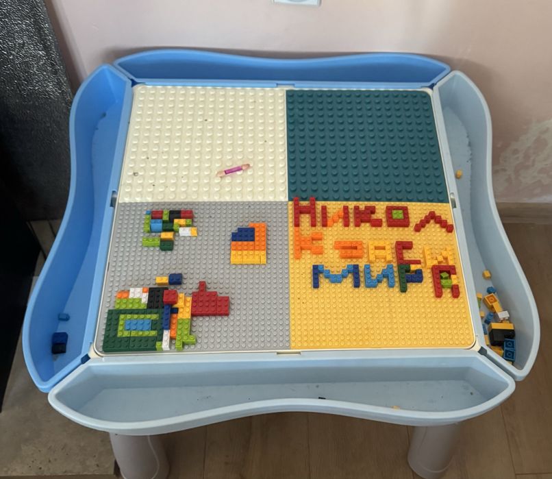 Детска многофункционална образователна маса от строителни блокове