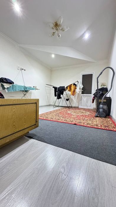 4 ком. квартира (100 м²). 4/10/10. Дом кирпич. Янгихает р-н (Сергели)