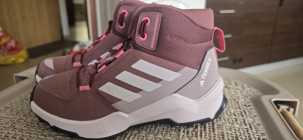 Adidas Terrex боти маратонки