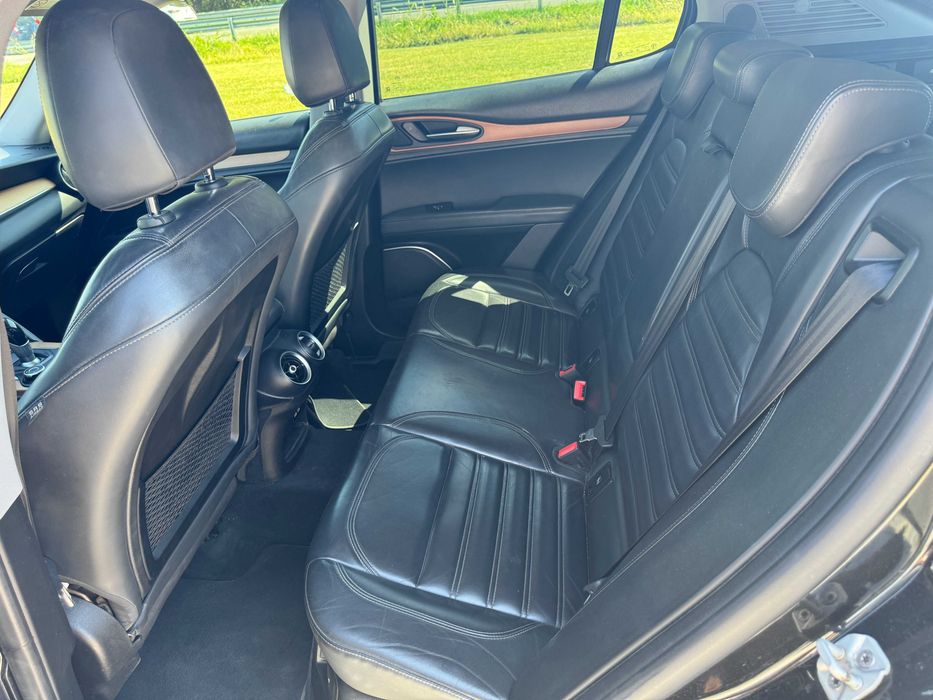 Alfa Romeo Stelvio Q4 2.2D 210hp 8ZF