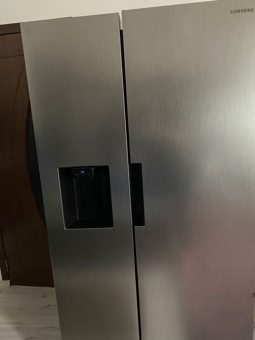 Vând frigider+congelator