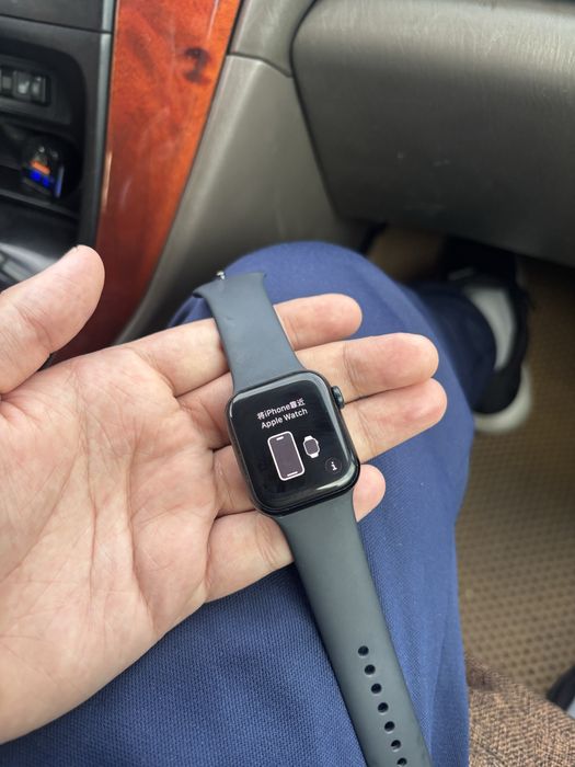Продам apple watch se 40mm , эпл вотч