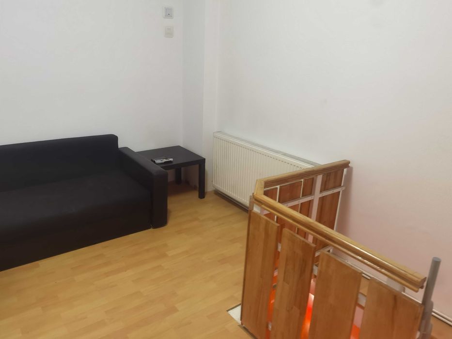 Închiriez casa 3 camere