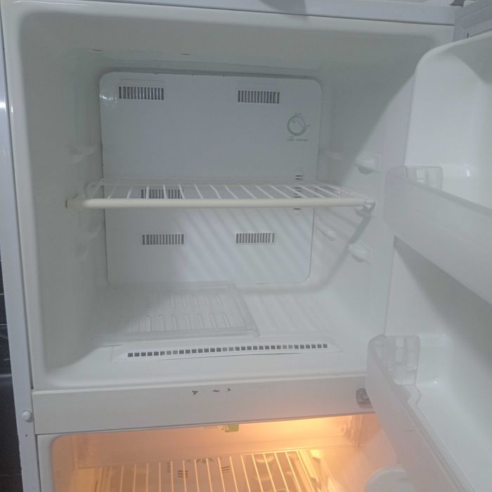 Продам 2 холодильника