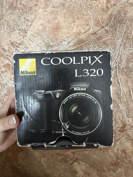 Nikon coolpix L320