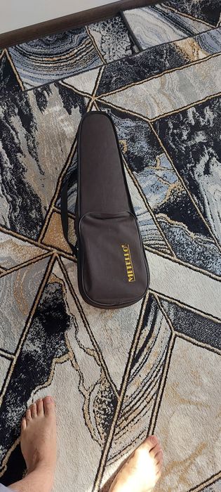 Холати идиал сақланган Скрипка сотилади размери 1/4 срочно холати я