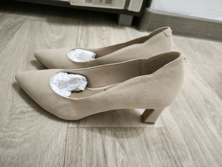 Разгрузка брендовой обуви размер 40