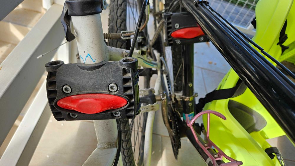 Scaun de bicicleta pentru copii 9-23kg + suport de prindere