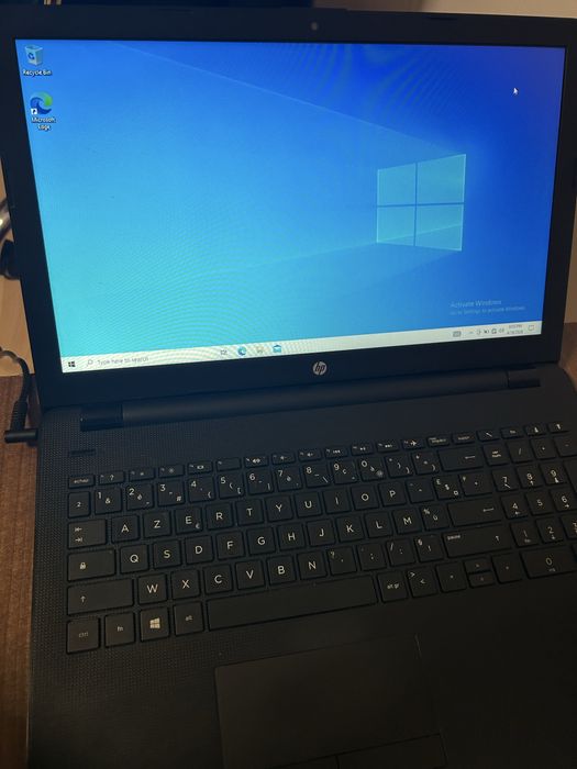 HP Laptop  i3 / 4GB RAM