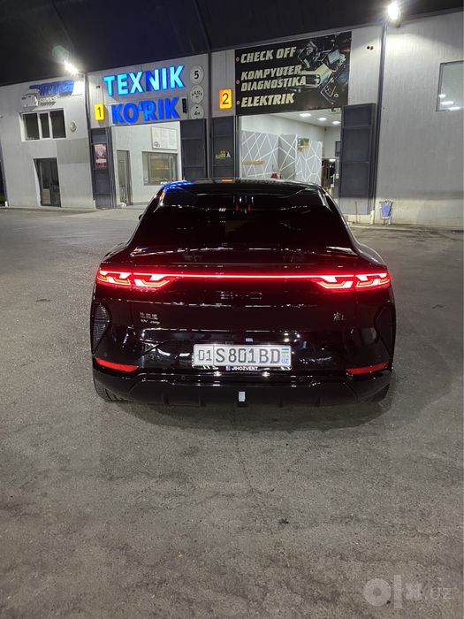 Byd Song L 5 pozitsiya