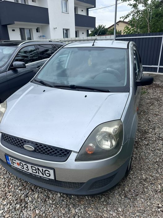 FORD Fiesta 2005 — imagine 2