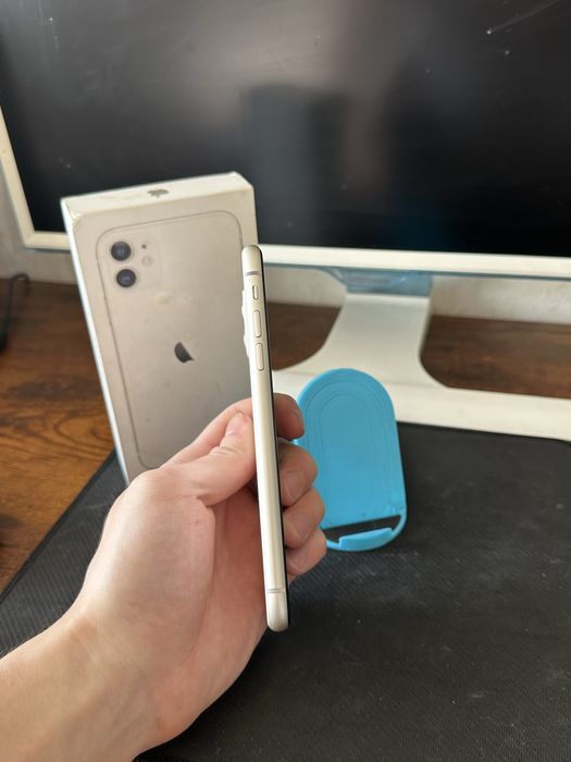 Iphone 11 (64 gb) 88% без ремонта
