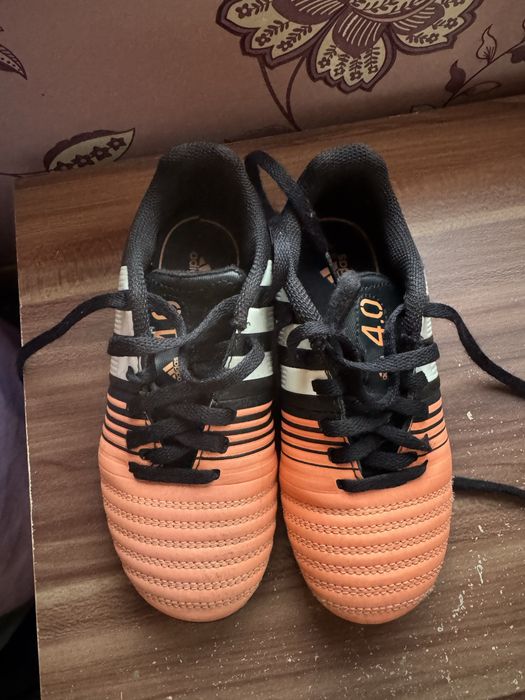 Детски бутонки Adidas