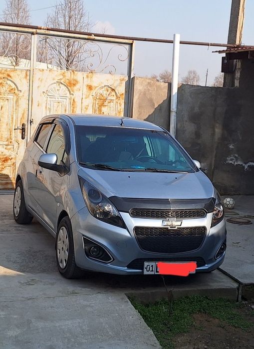 Срочно продам Spark 2014г.