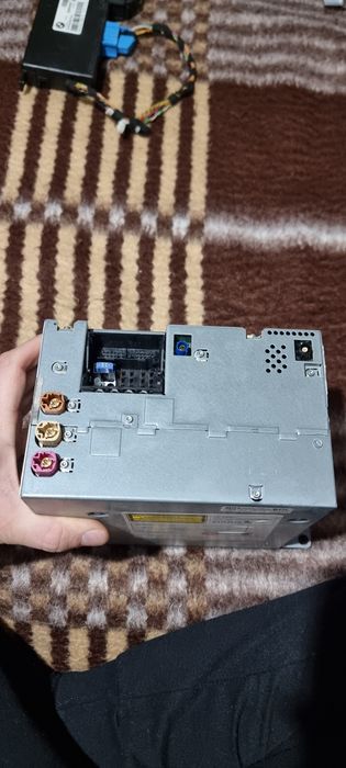 Продавам комплект навигация CIC bmw 2012