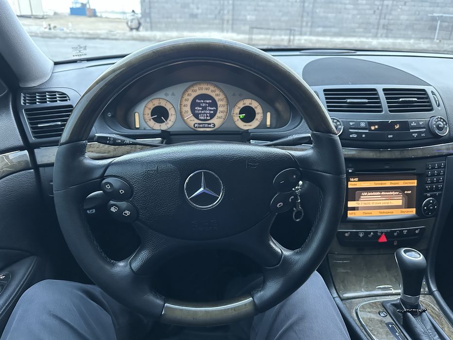 Продается мерседес бенц