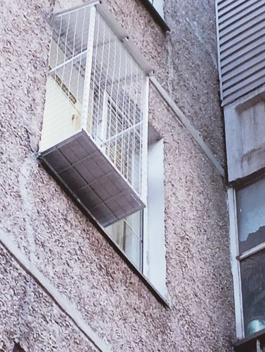 Кошка на окошке , кошачий балкончик