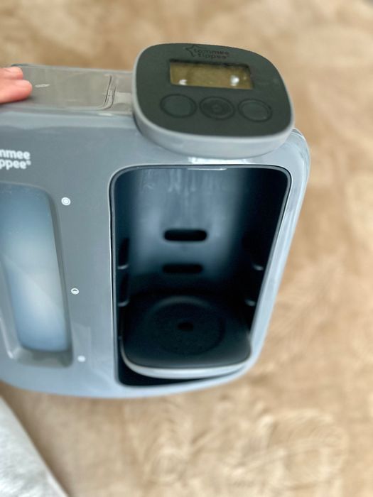Машина за адаптирано мляко Tommee Tippee