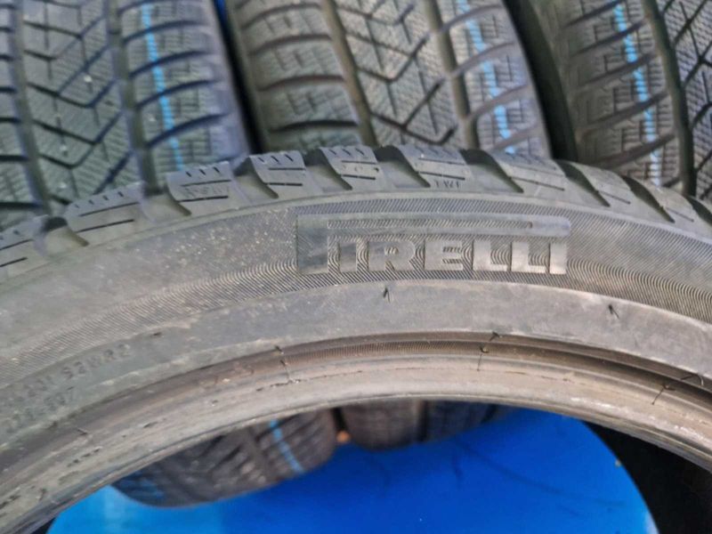 4 Pirelli R19 225/45
зимни гуми DOT2619