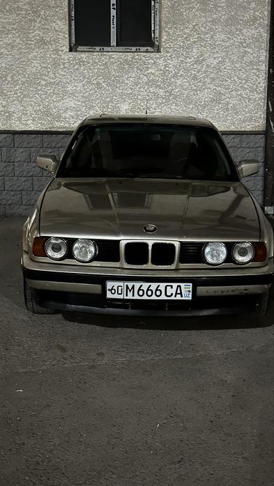 Bmw e 34 m20b25 .