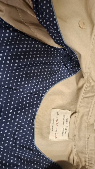 Тренч для девочки фирмы Zara на 9-10 лет