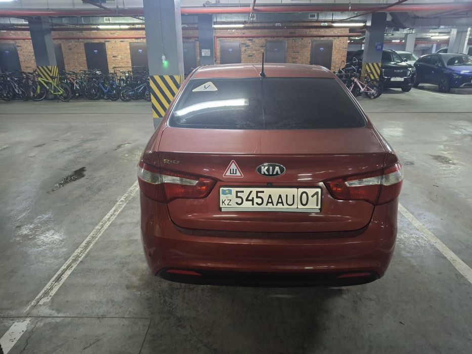 Автомобиль Kia rio, 2013 г.в.