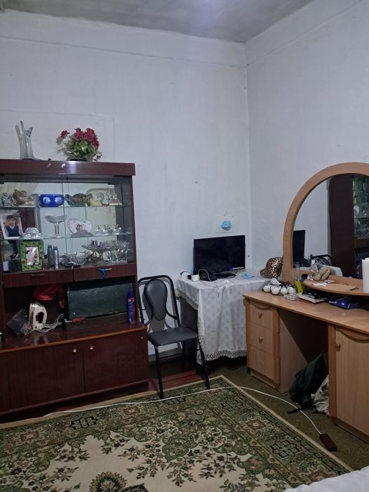 Срочно не дорого Продаётся дом в центре города.