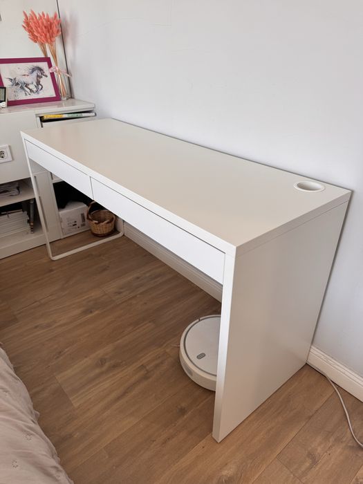 Бюро Икеа Micke 142х50