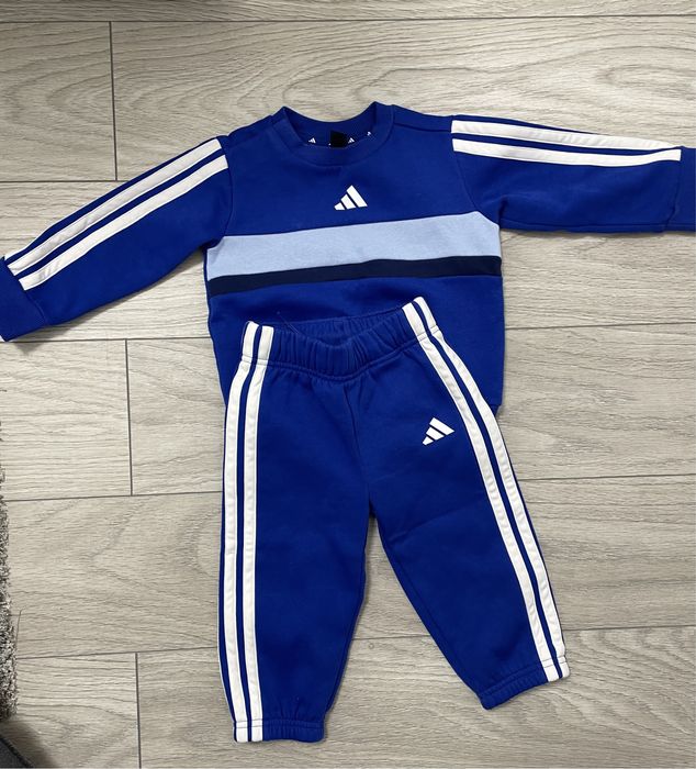 Trening Adidas mărimea 80