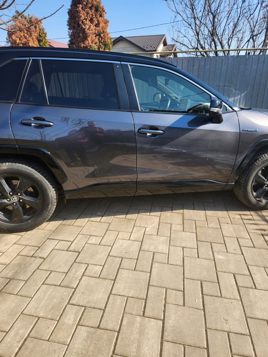 Vand Toyota rav 4 4x4 hybrid garantie