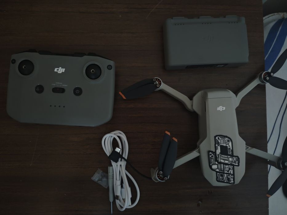 Дрон DJI Mini 4K