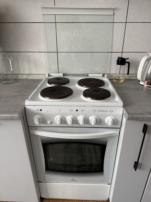 Продам электрическую плиту