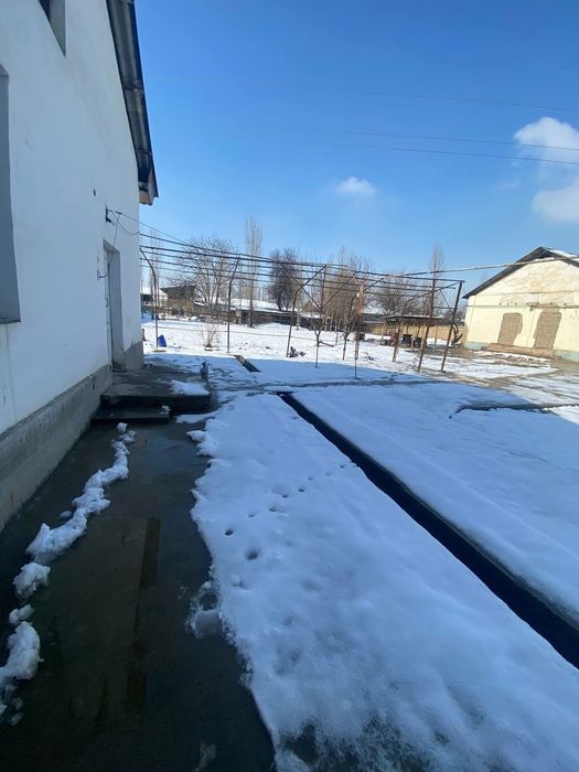 Hovli uy sotiladi,4 xonali 6 сотих
