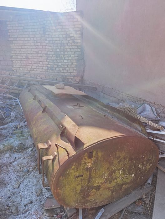 Бочка е́мкость водовоз цистерна