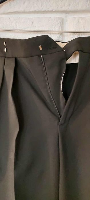 Продавам елегантни панталони