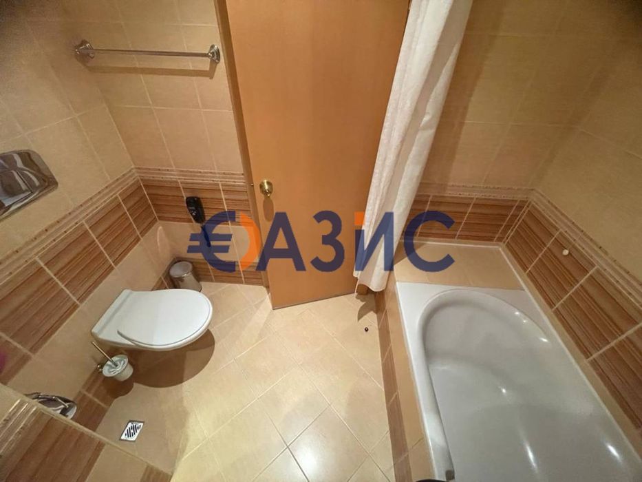 Продава се Двустаен апартамент в к.к. Слънчев бряг - 89 кв.м за 1051 €/кв.м - Снимка #13