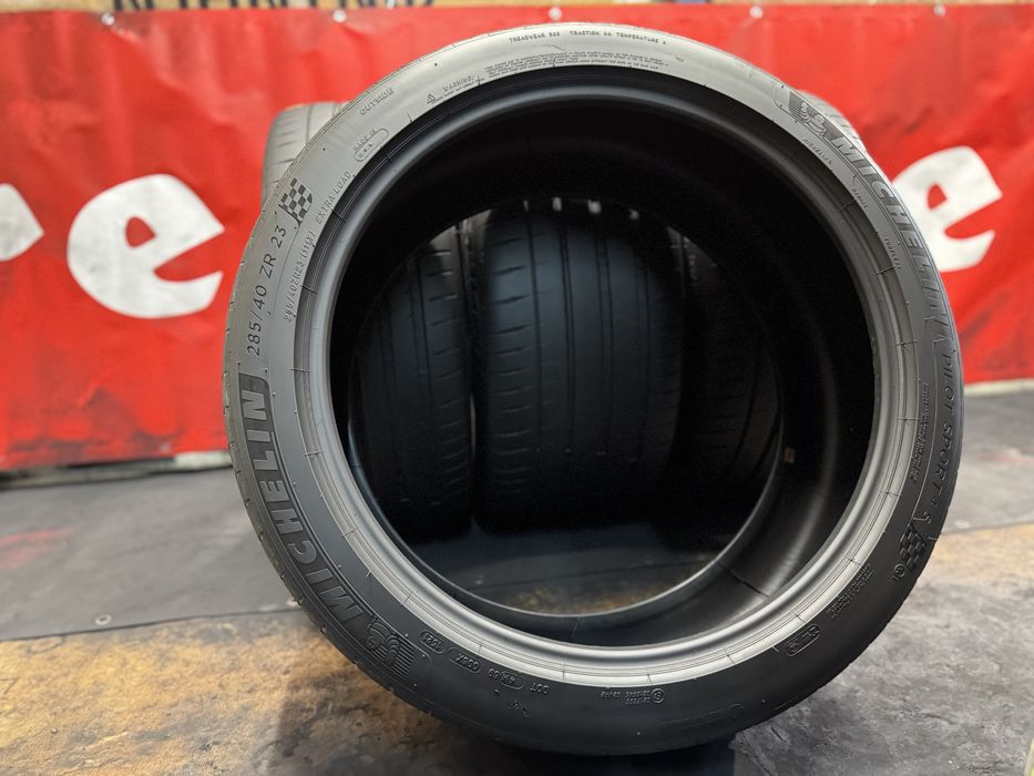 285 40 23/325 35 23, Летни гуми, Спорт пакет, Michelin PilotSport4S
