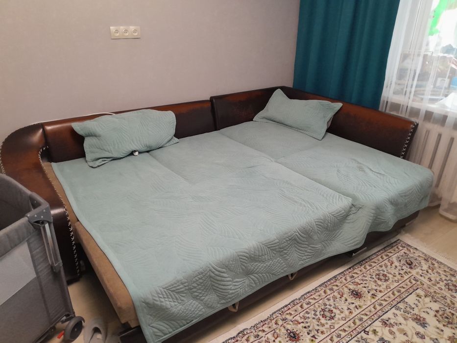 Диван большой хороший